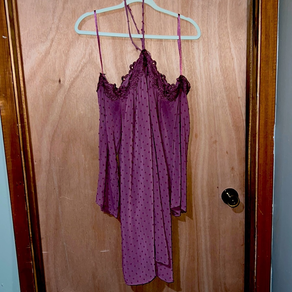 Cute shoulder dress